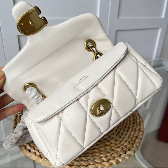 Coach White Quilted Tabby 20 Shoulder Bag - Picture 6 of 9